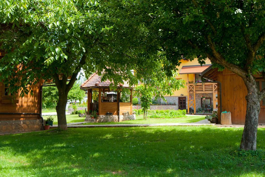 Tourist Farm Ob Izviru Krupe Villa Semic Exterior foto